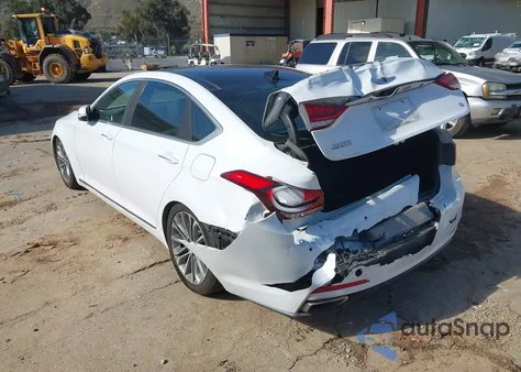 2015 Hyundai Genesis 3.8 z USA, uszkodzony, nr VIN KMHGN4JE8FU096295